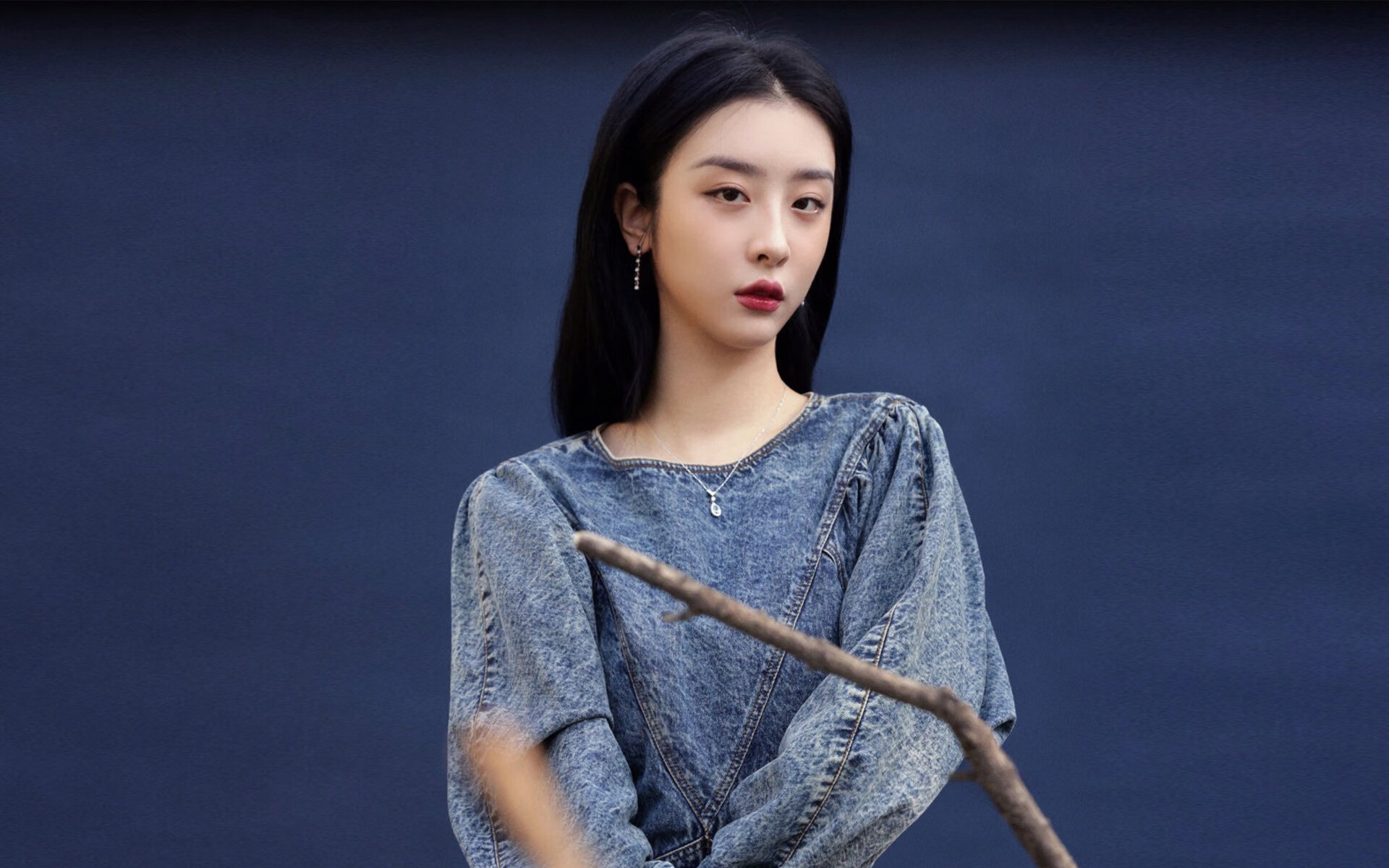 随机青少年足球教育资源不断丰富，线上课程与线下实战相结合，校园足球线上培训
