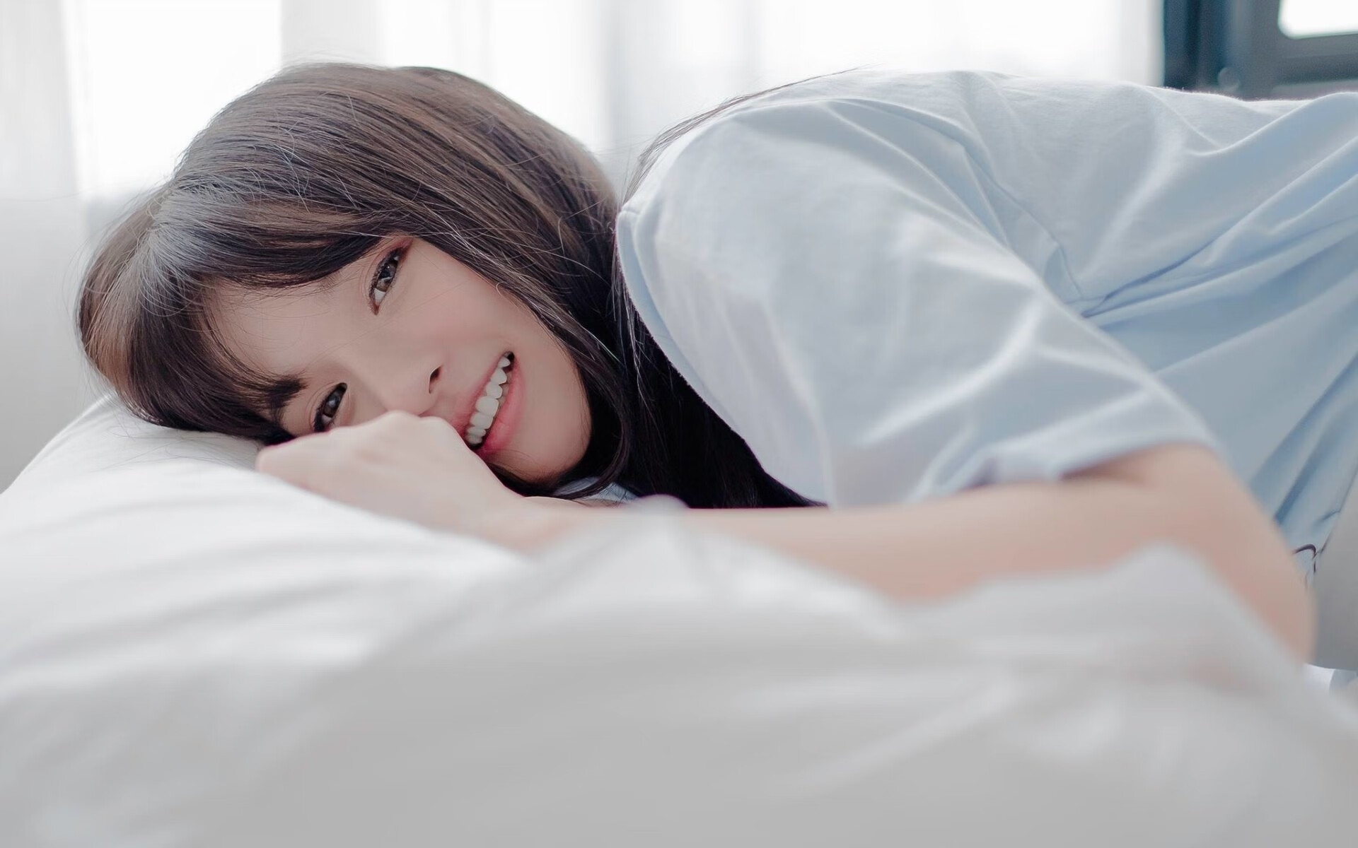 曼联强势反弹，积分榜上升为第二